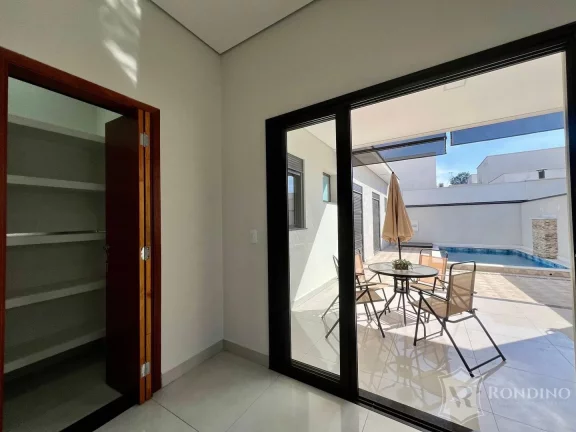 Foto do imóvel Casa T?(C)rrea 3 Suites e Piscina em Rua Padre Lívio Emílio Calliari
