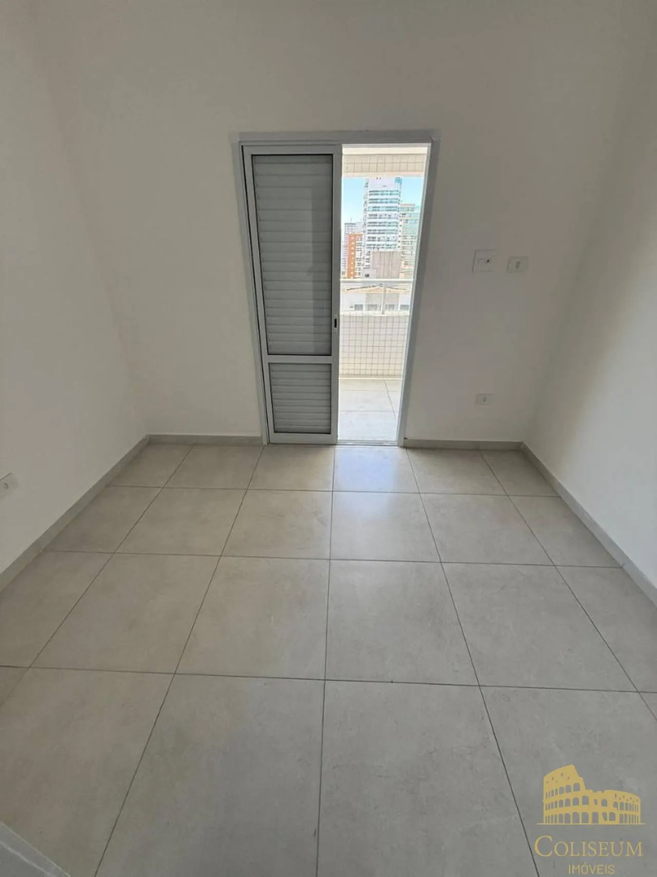 Imagem Apartamento com 2 dormitórios à venda, 76 m² por R$ 559.000,00 - Tupi - Praia Grande/SP