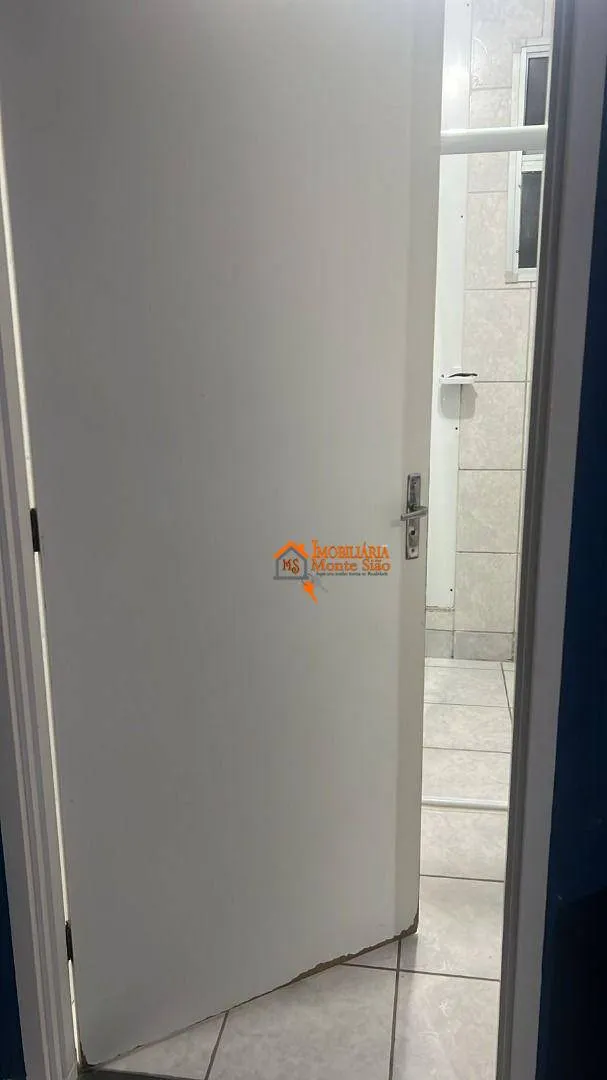 Imagem Apartamento com 2 dormitórios à venda, 42 m² por R$ 170.000,00 - Vila Alzira - Guarulhos/SP