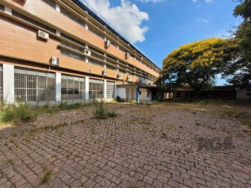 Imagem MÁFFER IMÓVEIS ALUGA - PRÉDIO COMERCIAL DE GRANDE PORTE Av. Missões, 06 - Bairro Navegantes | Porto Alegre