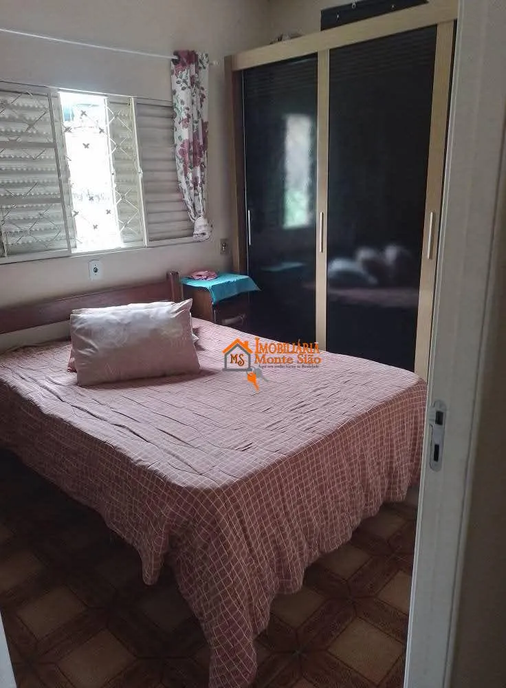 Imagem Sobrado com 3 dormitórios à venda, 210 m² por R$ 270.000 - Morros - Guarulhos/SP
