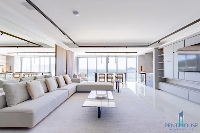 Foto do imóvel Apartamento Frente Mar para Venda em Balneário Camboriú, CENTRO, 4 dormitórios, 4 suítes, 5 banheiros, 4 vagas em Avenida Atlântica