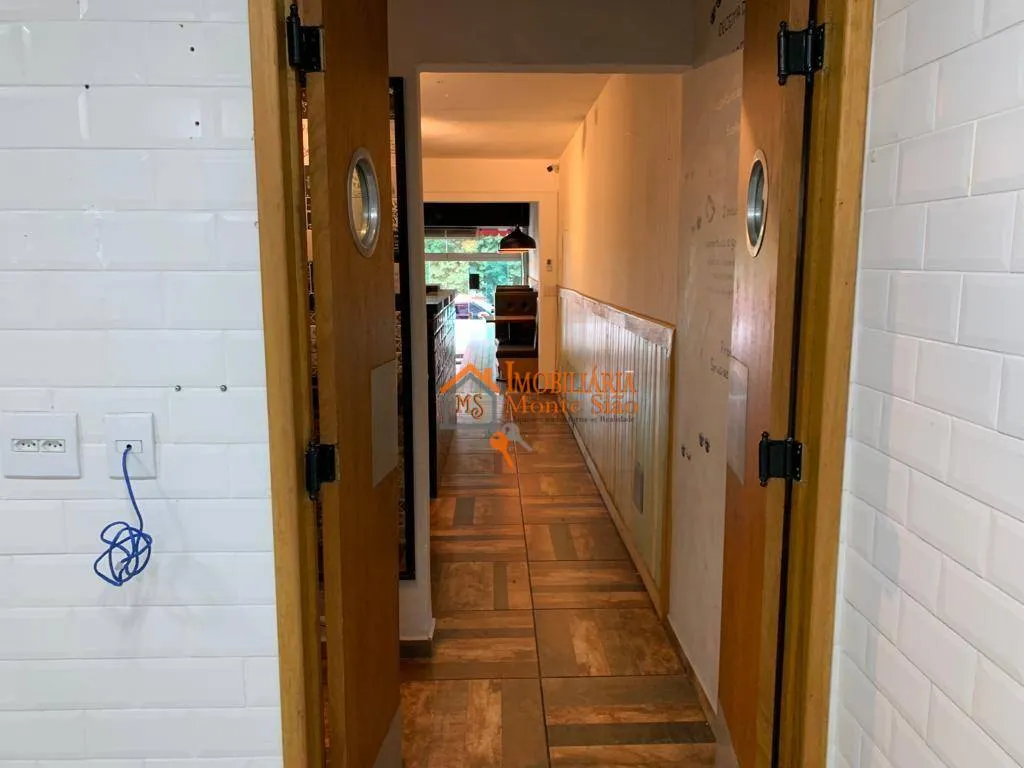 Imagem Salão para alugar, 132 m² por R$ 6.840,00/mês - Jardim Santa Mena - Guarulhos/SP