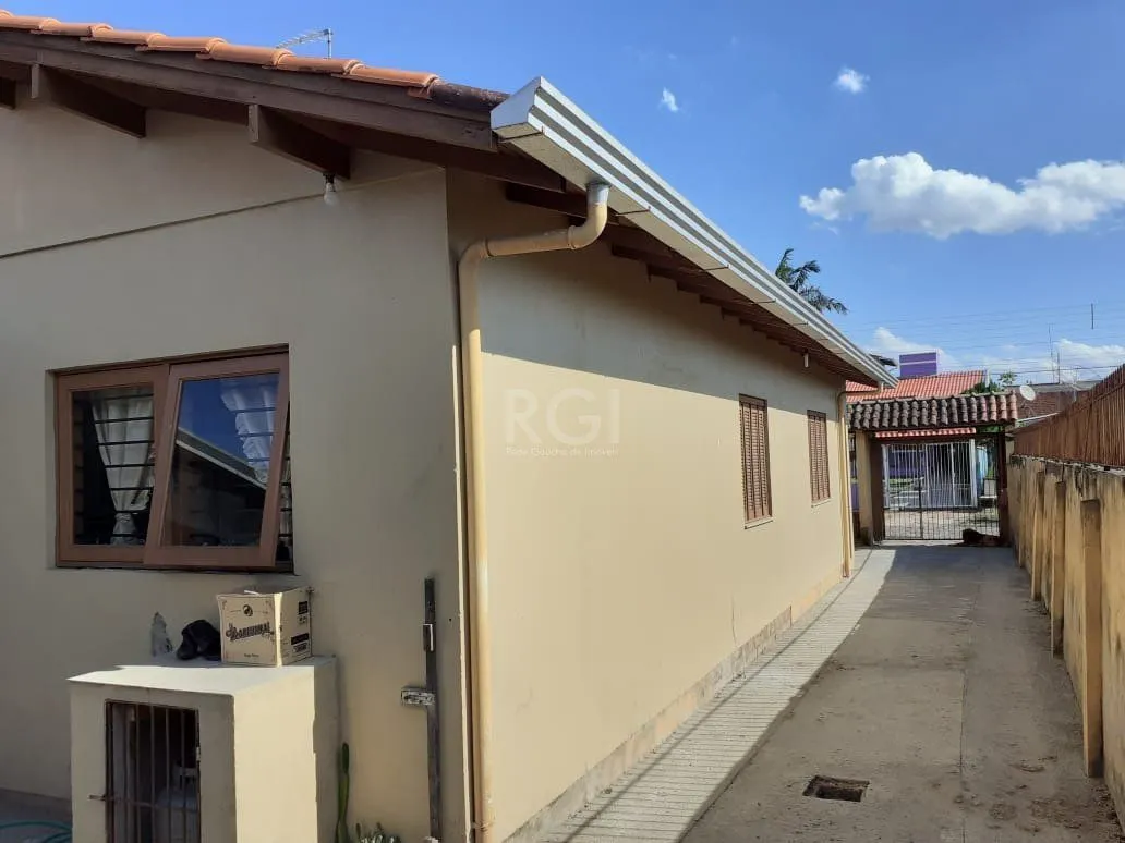 Imagem Casa para Venda - 170m², 3 dormitórios, sendo 1 suites, 2 vagas - Feitoria
