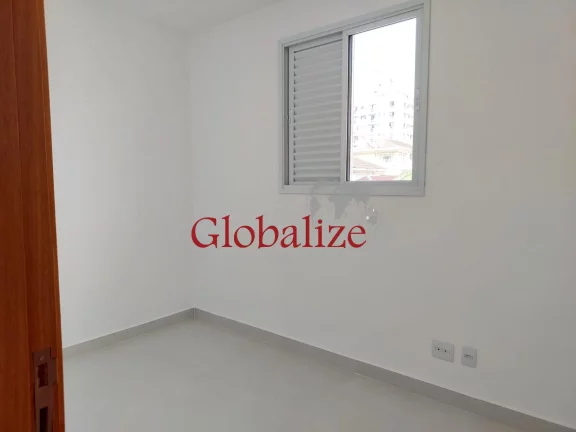 Imagem Bela Casa Alta Duplex em Santos no bairro Campo Grande com 3 dormitórios, churrasqueira e piscina por R$ 1.250.000,00