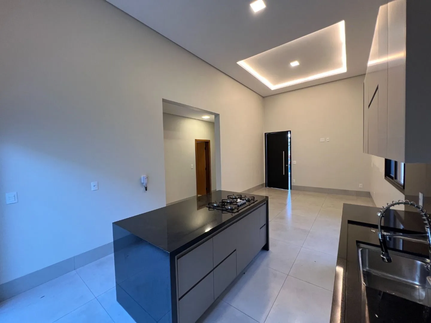 Imagem Casa com 3 dormitórios à venda, 112 m² por R$ 590.000,00 - Jardim Vitória - Patos de Minas/MG