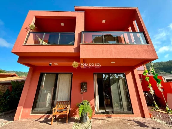 Imagem Casa com piscina à venda Praia Mariscal Bombinhas SC