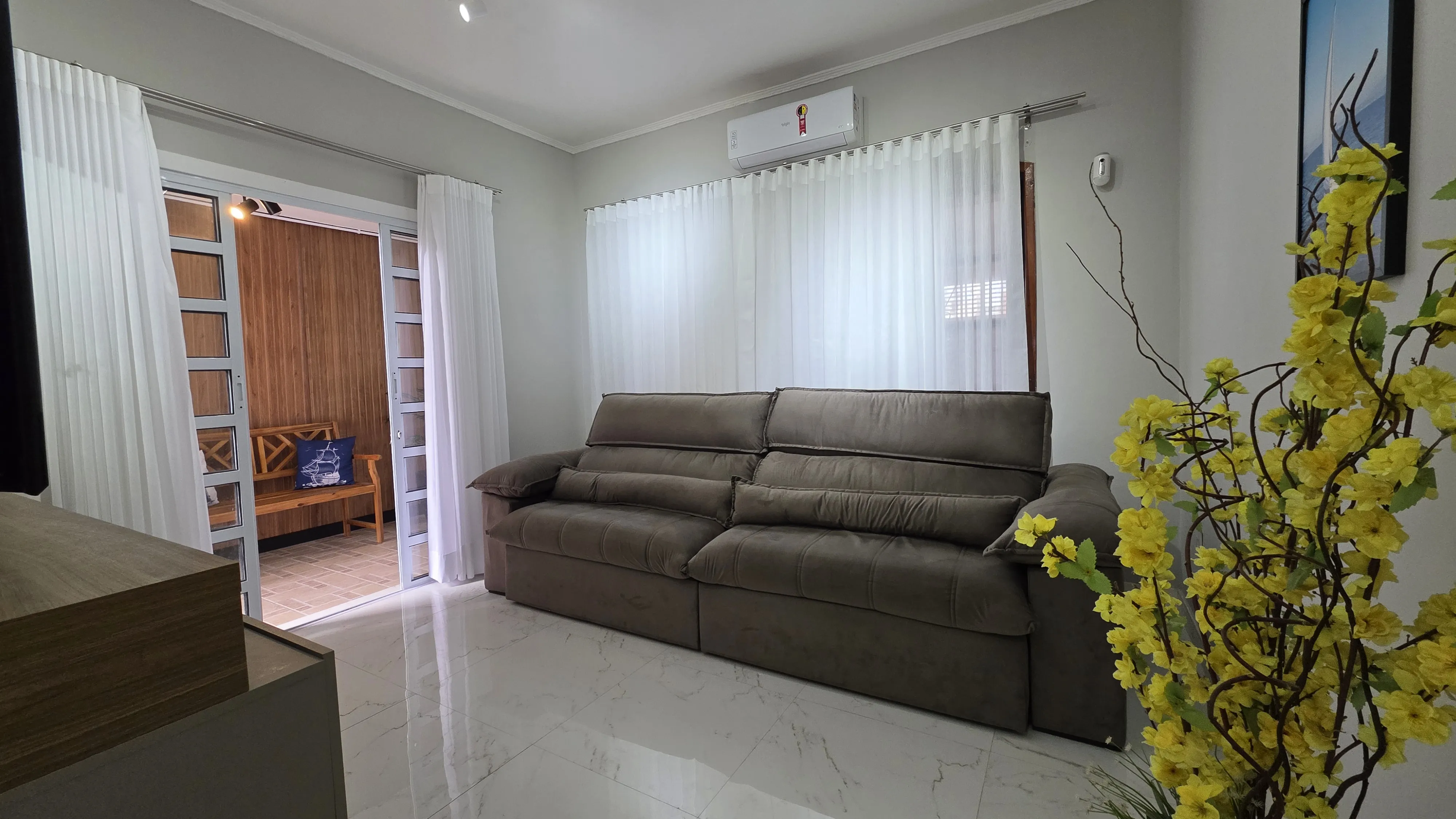 Imagem Excelente Casa Geminada na Praia Grande - Litoral Sul