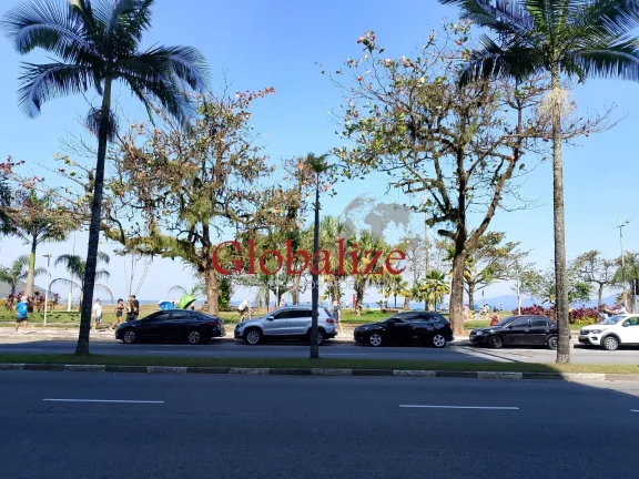Imagem Kitnet térreo no Embaré em Santos com passagem para a praia por $ 270.000,00