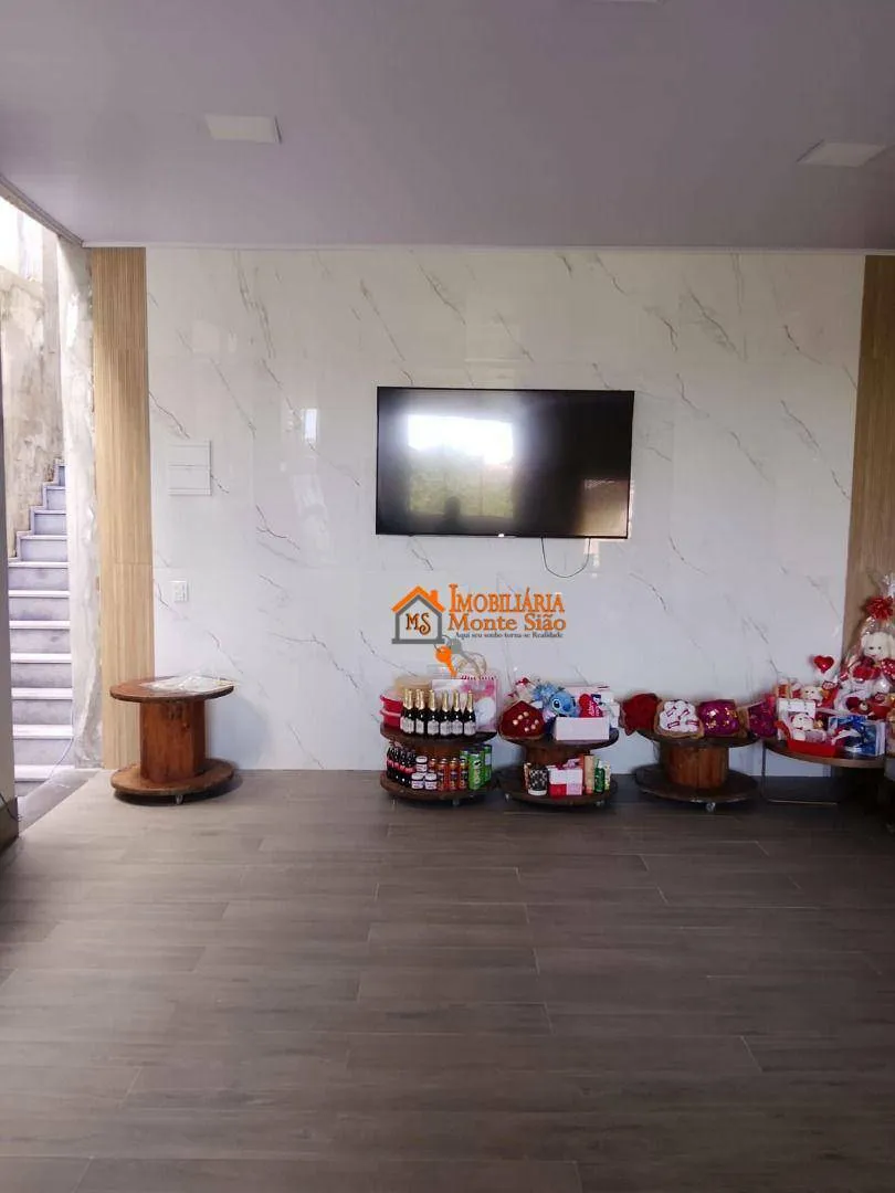 Imagem Sobrado com 2 dormitórios à venda, 300 m² por R$ 520.000,00 - Jardim Palmira - Guarulhos/SP