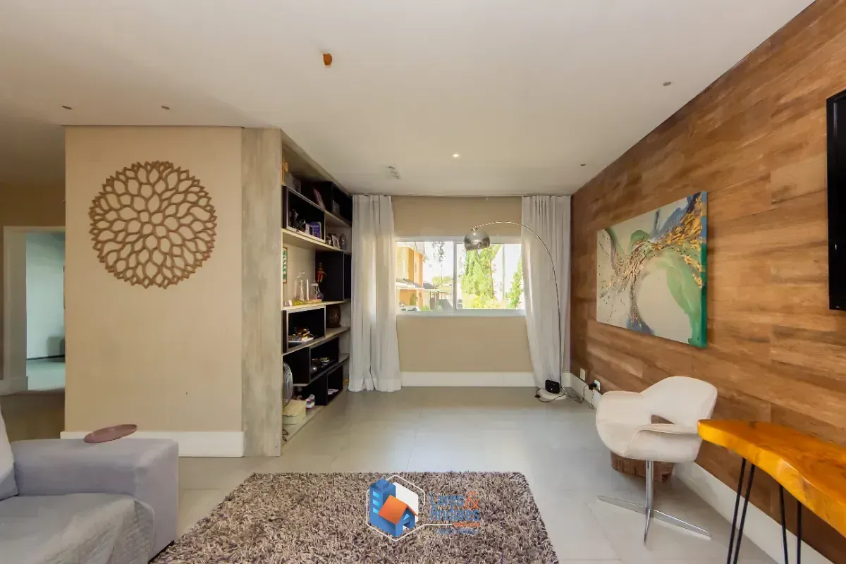 Imagem Casa no condomínio Solar dos Manacás para venda com 5 quartos, sendo 5 suítes, 428m²