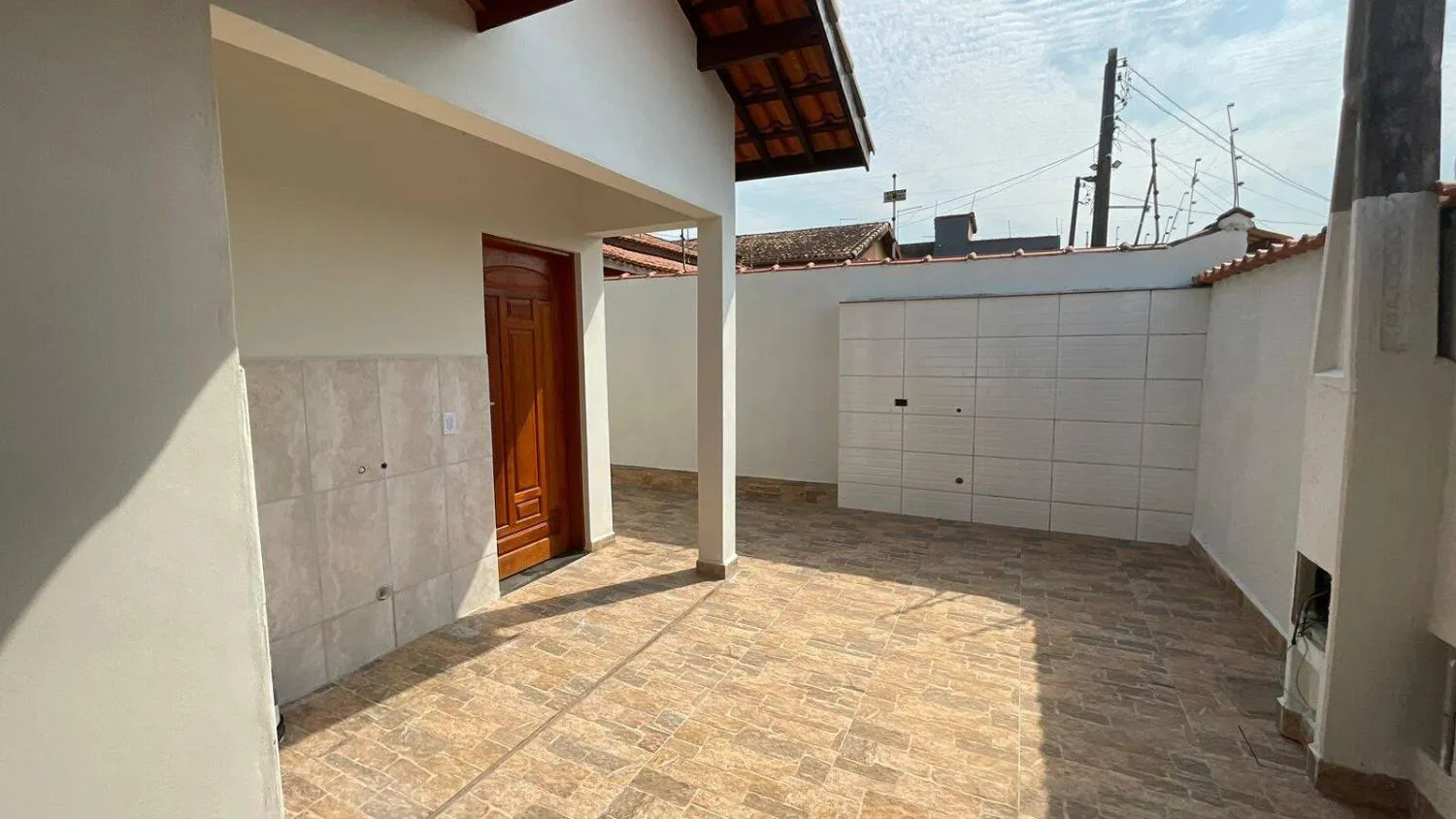 Imagem CASA NOVA LADO PRAIA 3 DORM SENDO 1 SUITE FINANCIAMENTO BANCARIO ITANHAEM