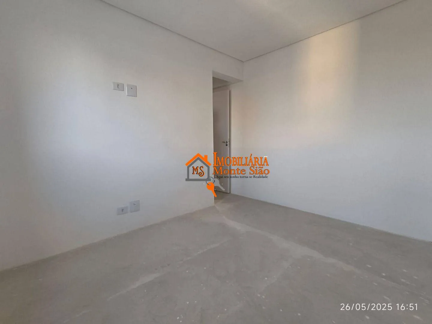 Imagem Apartamento com 2 dormitórios à venda, 59 m² por R$ 585.000 - Portão - Arujá/SP