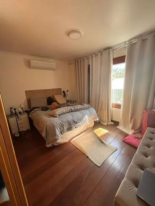 Imagem Residência de Luxo em Condomínio Fechado com 4 Dormitórios, 3 Suítes e Área de Lazer Privativa - São Lucas, Viamão/RS