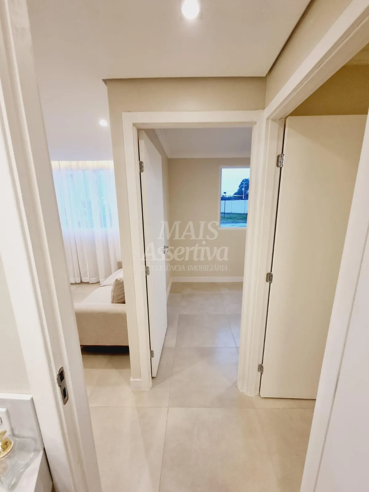 Imagem Ótimo apartamento à venda no bairro Hípica em POA - 2 dormitórios