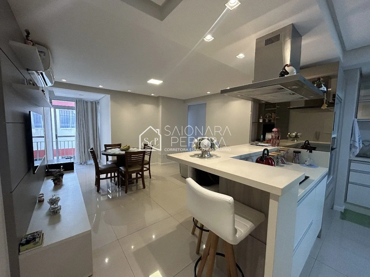 Foto do imóvel Apartamento Moderno com 3 Dormitórios no Coração do Estreito! em Rua São José, SN - Balneário, Florianópolis - SC