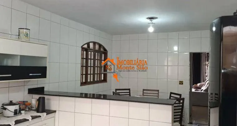 Imagem Sobrado com 3 dormitórios à venda, 230 m² por R$ 425.000 - Chácara Cabuçu - Guarulhos/SP