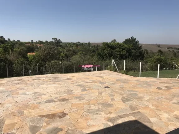 Imagem casa dentro de condomínio