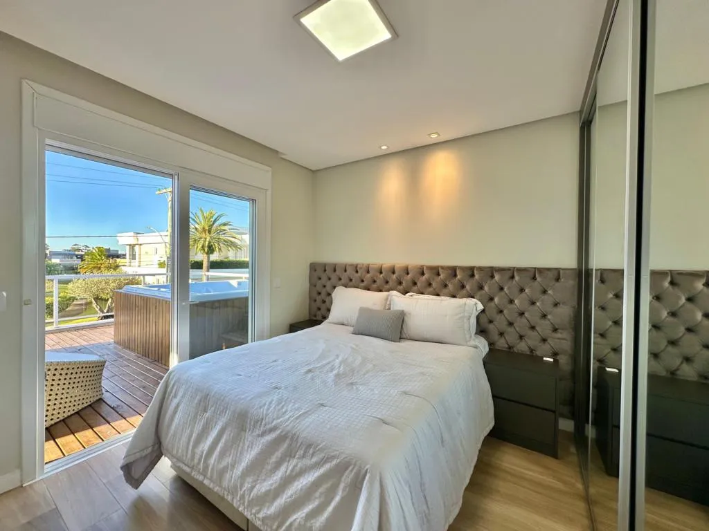 Imagem Casa em Condominio 4 Dormitórios - Bairro Santa Luzia