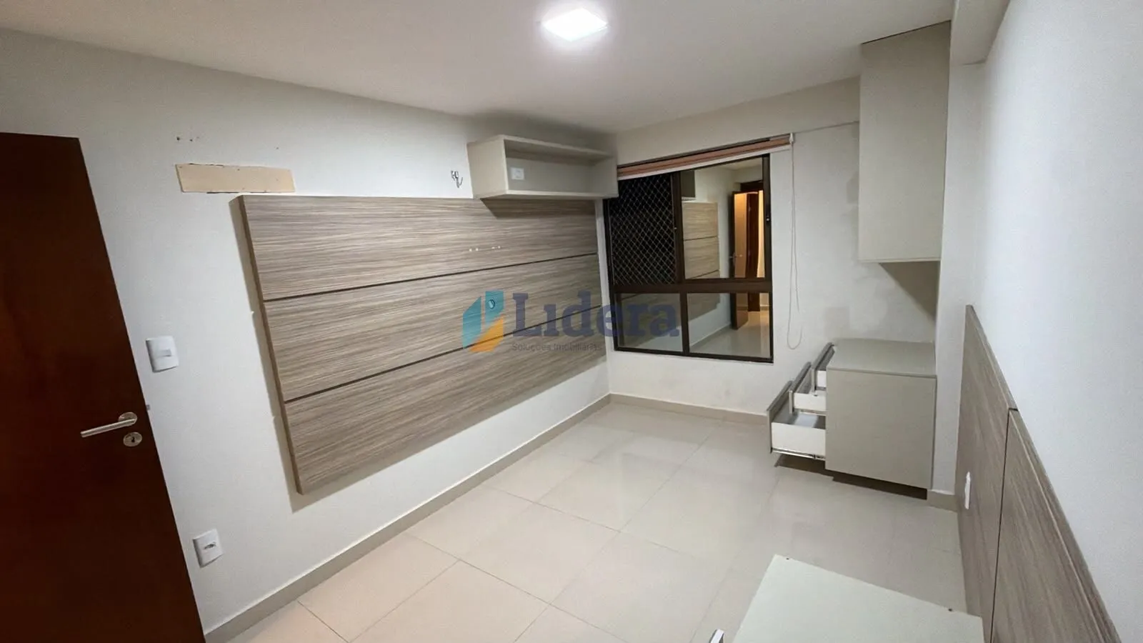 Imagem Apto espaçoso - 74,46m² - 2 quartos - 1 suite - 1 vaga fixa / 1 vaga rotativa - em Intermares, Cabedelo/PB