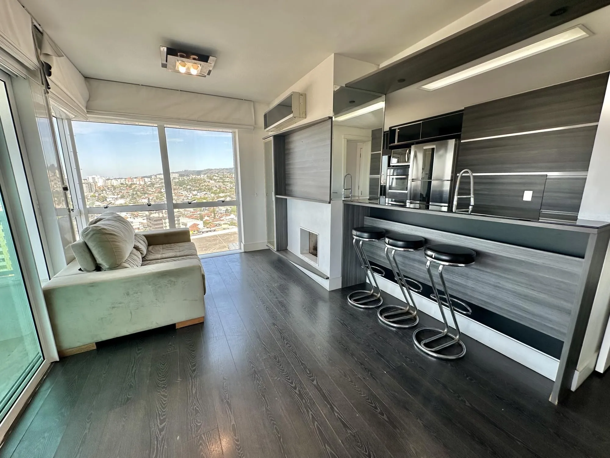 Imagem Apartamento 2 Dormitórios para comprar no Parigi Residence Bairro Três Figueiras