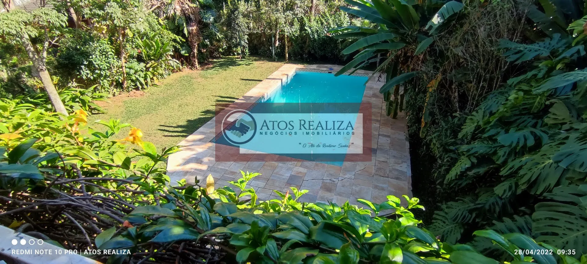 Imagem Sobrado com piscina em Bolsão de Interlagos - SP: 300m², 4 quartos e 1 suíte por R$1.190.000