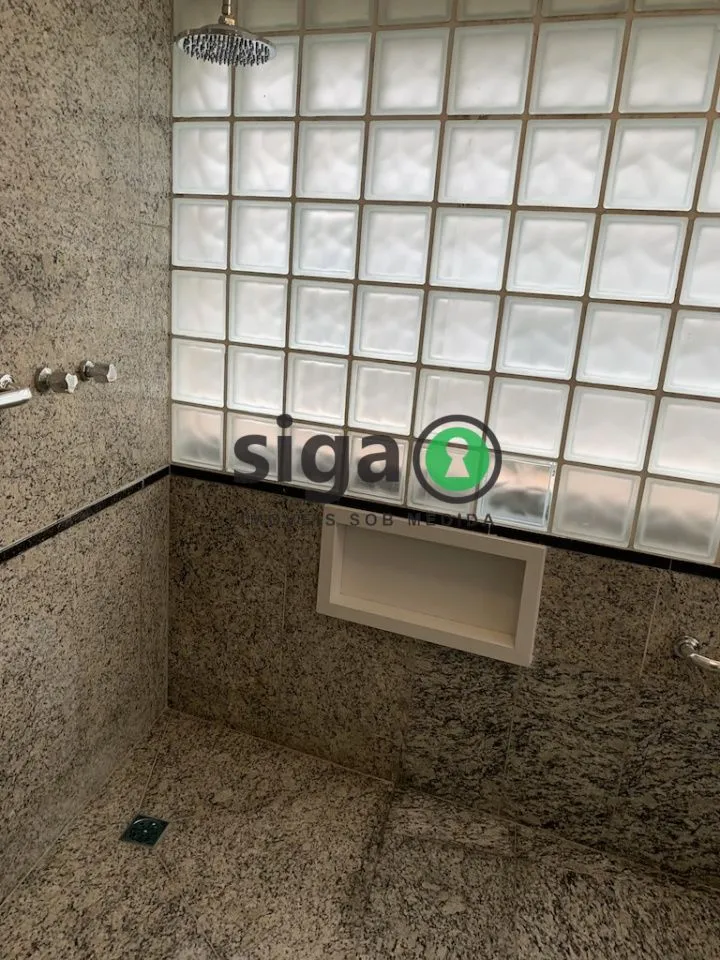 Imagem VENDE na Vila Suzana (Região do Morumbi) Apartamento com 4 suítes , 4 Vagas + Depósito