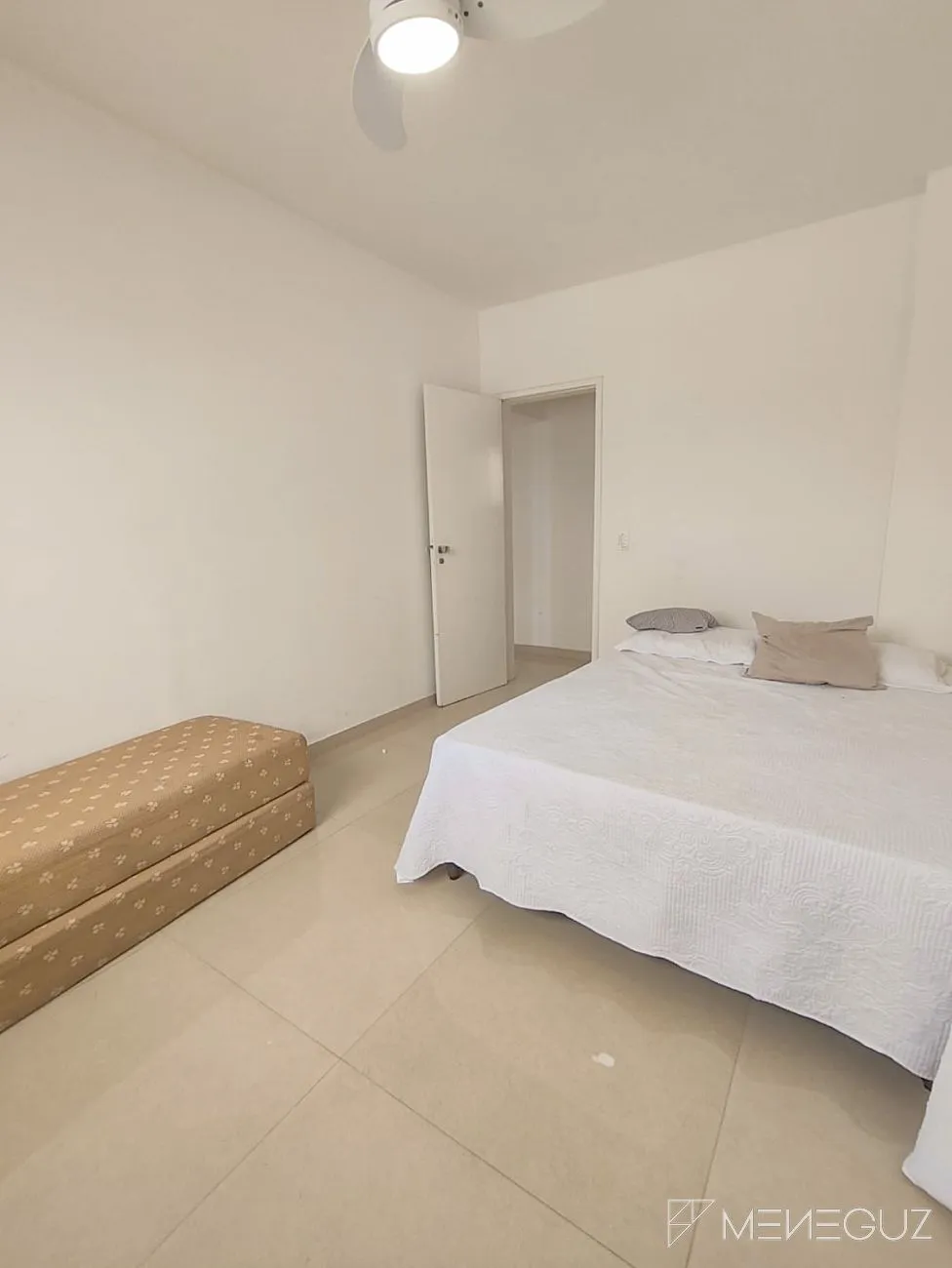 Imagem Apartamento 2 quartos a venda de frente total para o mar na Praia do Morro em OPORTUNIDADE!!