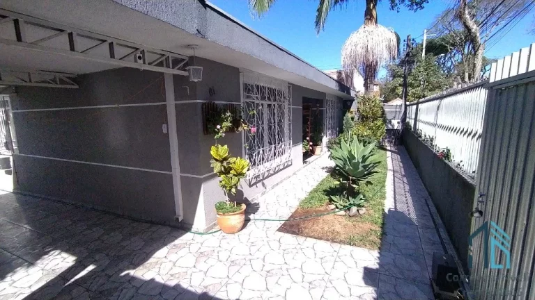 Imagem (PERMUTA) Casa de esquina c/terreno, são duas casas, com entrada independente no Barreirinha em Curitiba PR