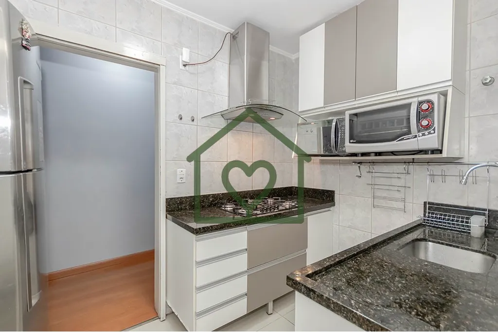 Imagem **À Venda: Apartamento Residencial na Região Sul do Brasil** Apartamento à venda no Bairro Flores...