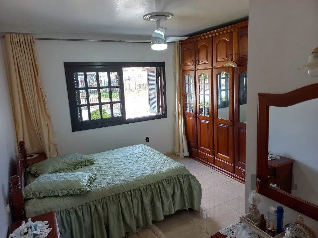 Imagem Casa 161m² - 2 dormitórios, 4 vagas no bairro Santo Onofre em Viamão