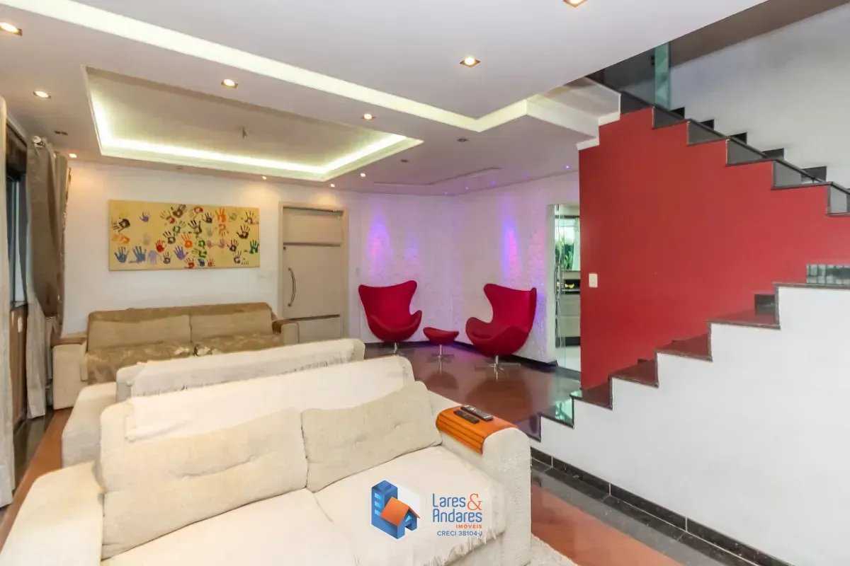 Imagem Sobrado para venda em Nossa Senhora do Ó com 3 quartos, sendo 3 suítes, 324m²