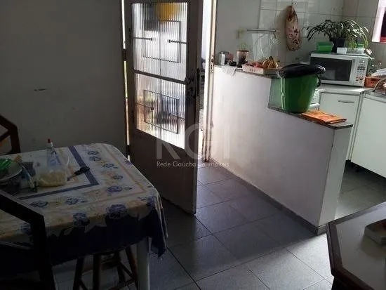 Imagem Casa para Venda - 80m², 3 dormitórios, sendo 1 suites, 2 vagas - Teresópolis