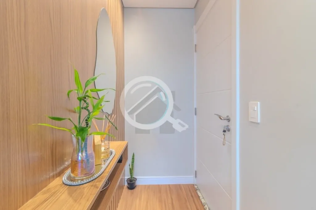 Imagem Lindo apartamento de dois Dormitórios, todo decorado por arquiteta renomada. O banheiro da Suíte f...
