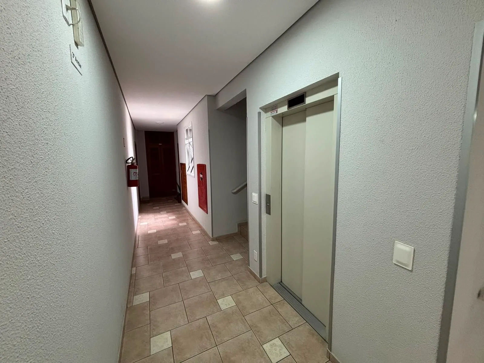 Imagem Apartamento com 2 Quartos à Venda, 75 m² em América - Joinville