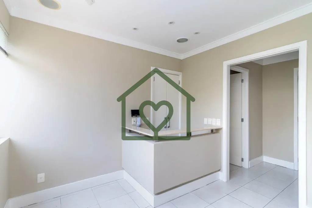 Imagem Vendo com Exclusividade no Bairro Petrópolis. 
 
Está alugada por R$ 1.300,00 
 
Linda sala comerc...