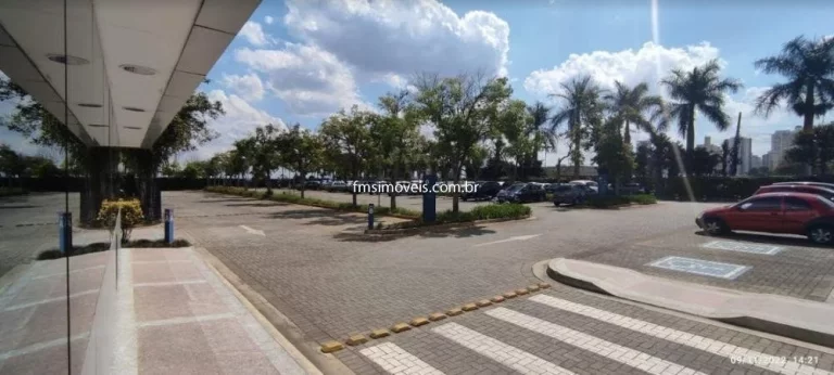 Imagem Conjunto Comercial de Alto Padrão com 641,50 m², 4 Banheiros e 18 Vagas de Garagem no Tamboré, Barueri-SP!