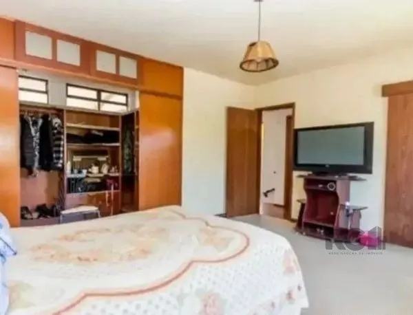 Imagem Casa sobrado no bairro Tristeza de 4 dormitórios 3 vagas