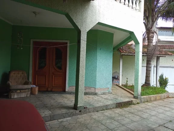 Imagem Sobrado com 3 dormitórios à venda, 220 m² por R$ 700.000,00 - Cidade Edson - Suzano/SP