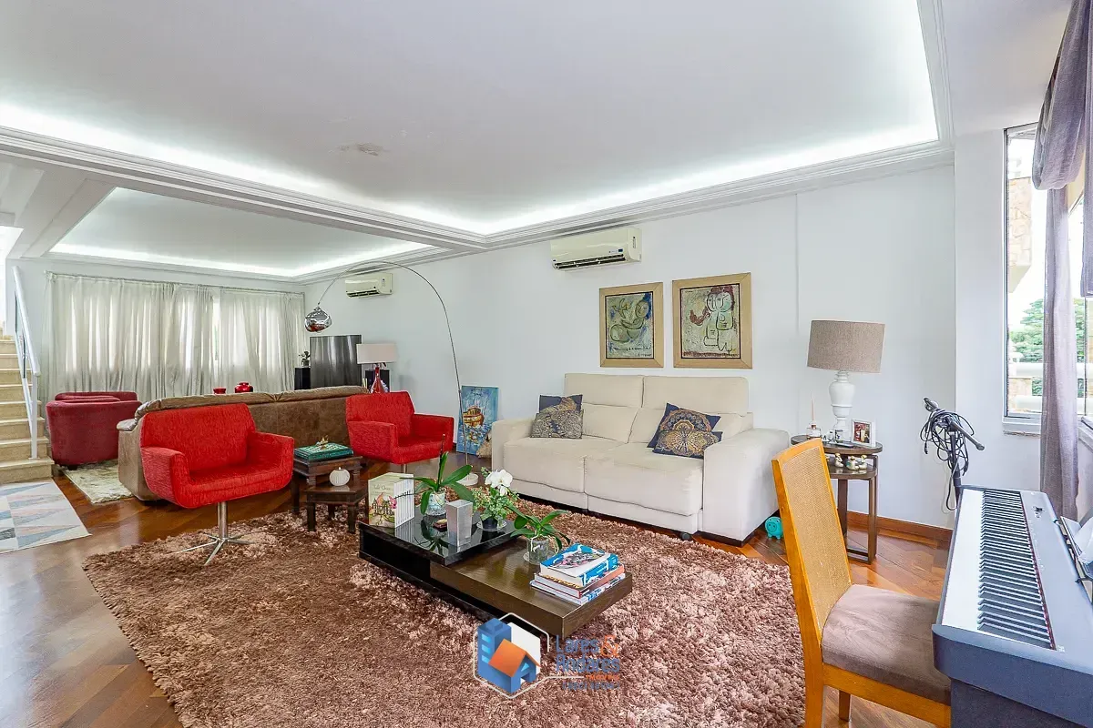 Imagem Casa em condomínio para venda em Planalto Paulista com 4 quartos, sendo 4 suítes, 390m²