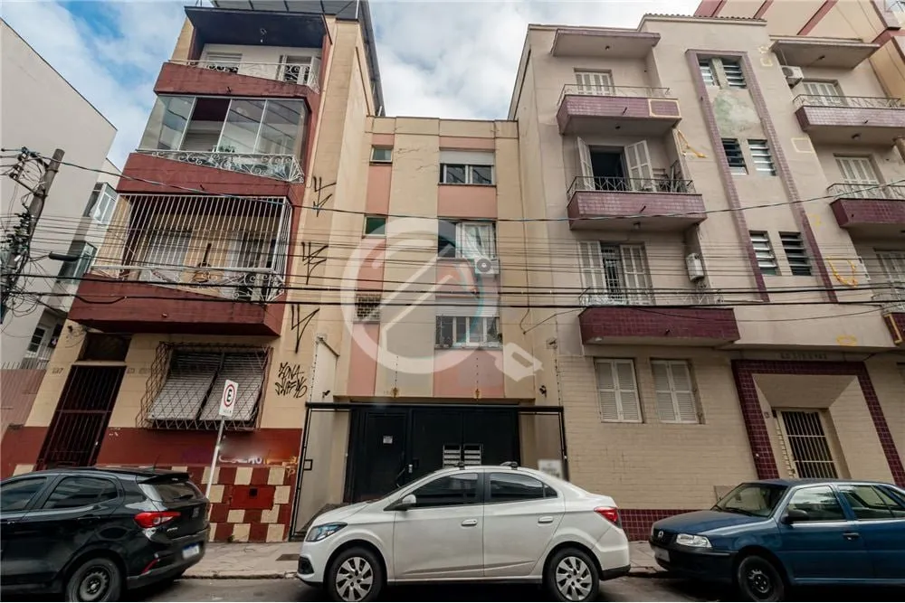 Imagem Oportunidade de Investimento. ] Apartamento localizado no número 129, na Cidade Baixa, Porto Alegre...
