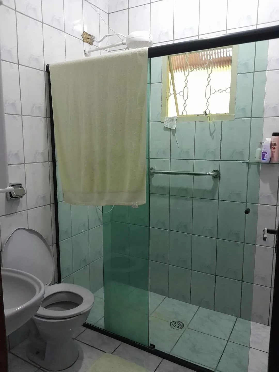 Imagem Casa à venda 3 Quartos, 1 Suite, 2 Vagas, 195M², Mombaça, Pindamonhangaba - SP