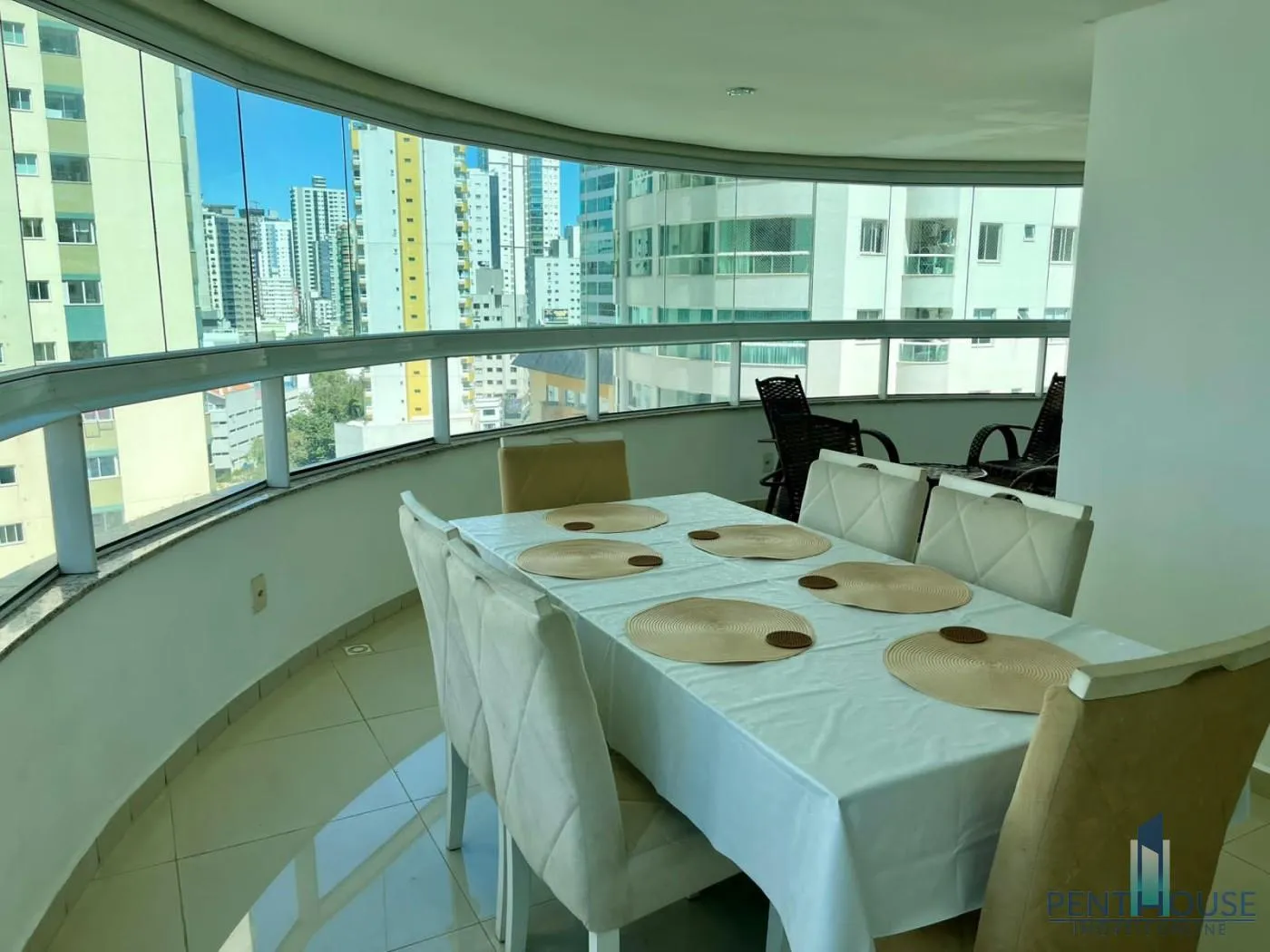 Imagem Apartamento Quadra Mar para Venda em Balneário Camboriú, PIONEIROS, 3 dormitórios, 3 suítes, 4 banheiros, 2 vagas