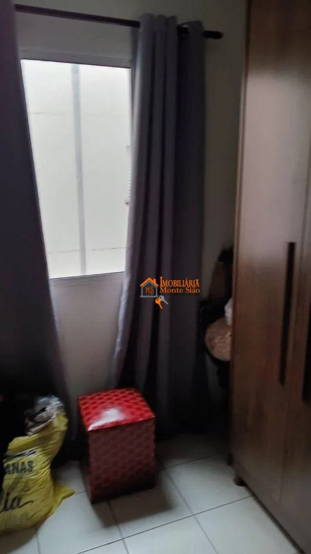 Imagem Apartamento com 2 dormitórios à venda, 53 m² por R$ 200.000,00 - Vila Sadokim - Guarulhos/SP