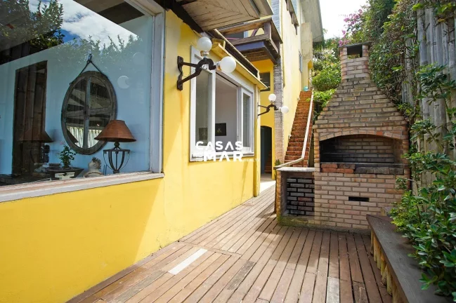 Imagem Casa frente mar de luxo na Ferradura, Búzios-RJ: 6 quartos, 6 suítes, 3 salas, 3 vagas - 749m² de pura sofisticação!