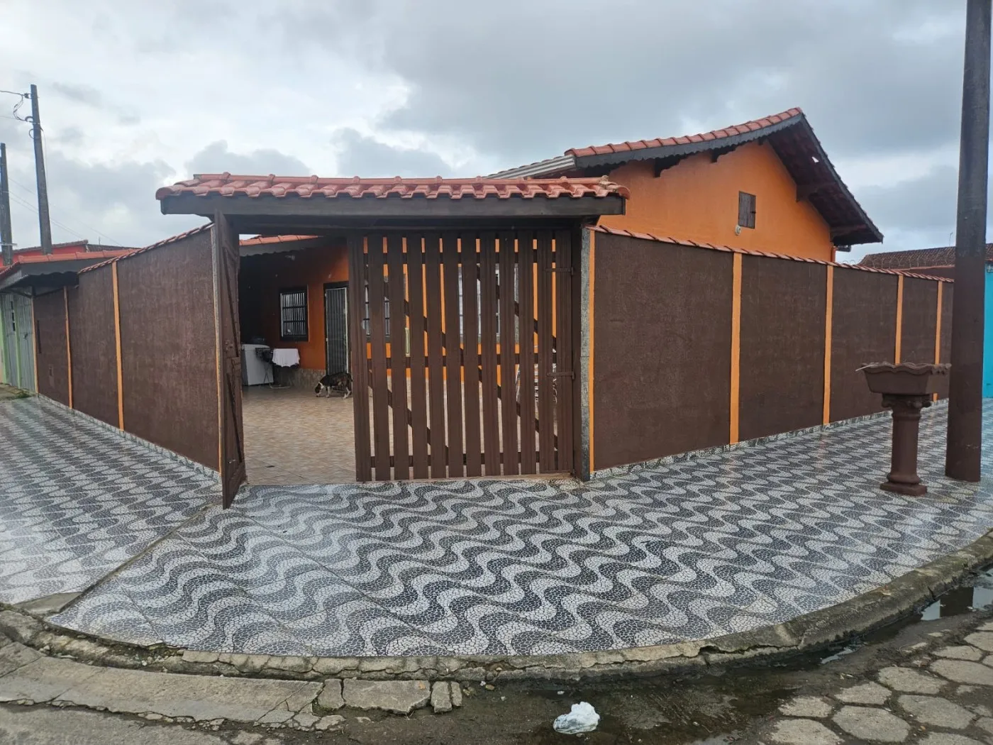 Imagem Casa para Venda em Mongaguá, Jardim Praia Grande, 3 dormitórios, 2 banheiros, 3 vagas