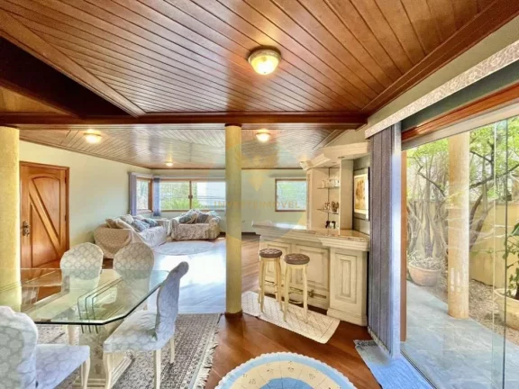 Imagem Casa em Condomínio a Venda no bairro Granja Viana - Cotia, SP