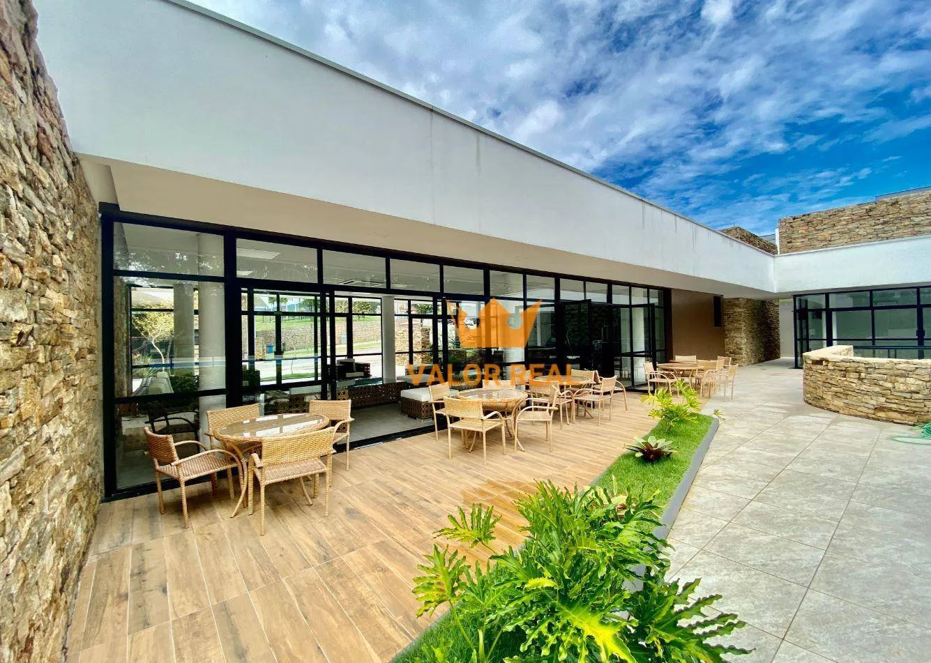 Imagem Terreno Alto Padrão, Cond Brisas Mata, 315 m2