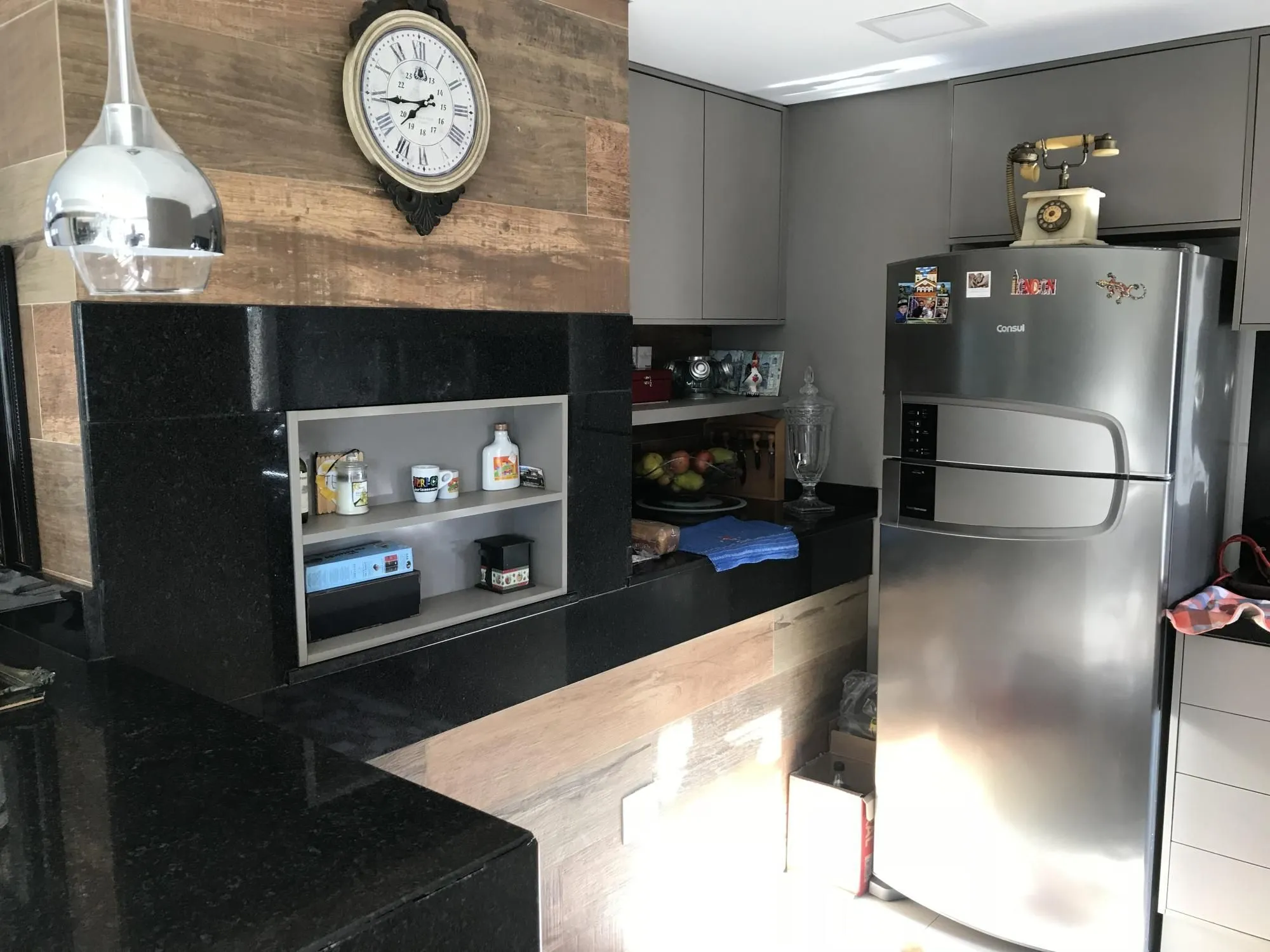 Imagem Casa Condominio para Venda - 230.51m², 4 dormitórios, sendo 1 suites, 3 vagas - Pedra Redonda