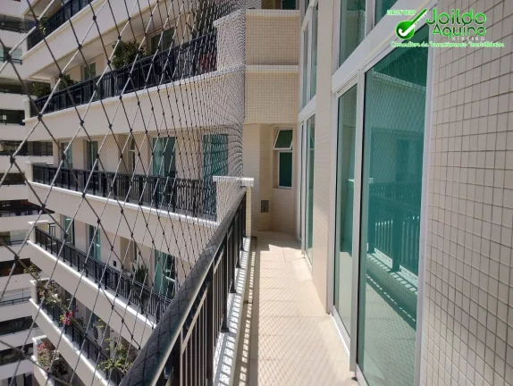 Imagem 4 Suítes espaçosas e 325m² de área privativa poucos metros da Beira-mar.